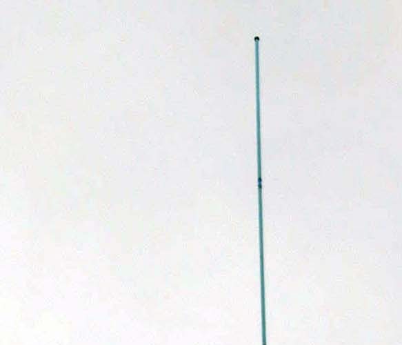 271-7105 Enon tikin antenni on kollineaari tuplaviiskasi.JPG
